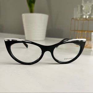 Alain Mikli A03087 c.004